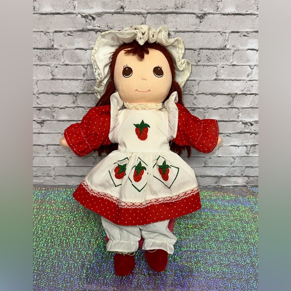 Ragdoll STRAWBERRY Dress Bonnet Cloth Doll Brownish Red Yarn Hair Brown Eyes